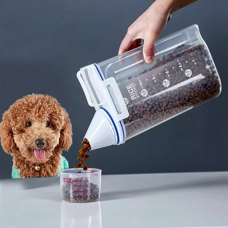 2kg Pet Food Storage Container Airtight Plastic Bin with Measuring Cup Dog & Cat Food Keeper