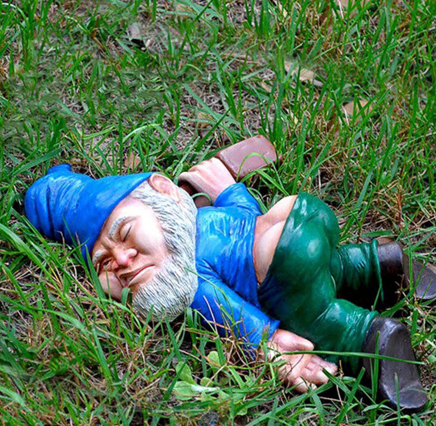 Whimsical Drunken Garden Gnome Statue 15CM Funny Resin Ornament for Indoor & Outdoor Home Décor
