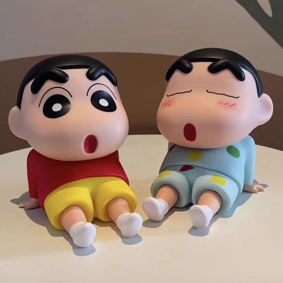 Crayon Shin-Chan Phone Holder Cute Anime Desktop Stand & Decorative Gift