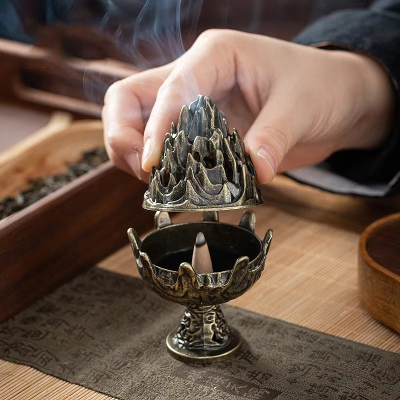 Mini Vertical Incense Burner –Portable Alloy Holder for Home Aromatherapy & Desk Decor