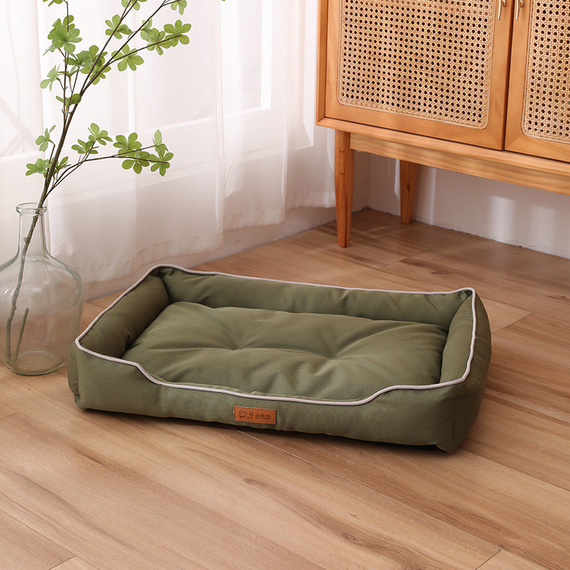 Waterproof Dog Bed with 600D Oxford Fabric β All-Season Comfort with Thickened PP Cotton Filling Durable & Bite-Resistant Pet Mat"
