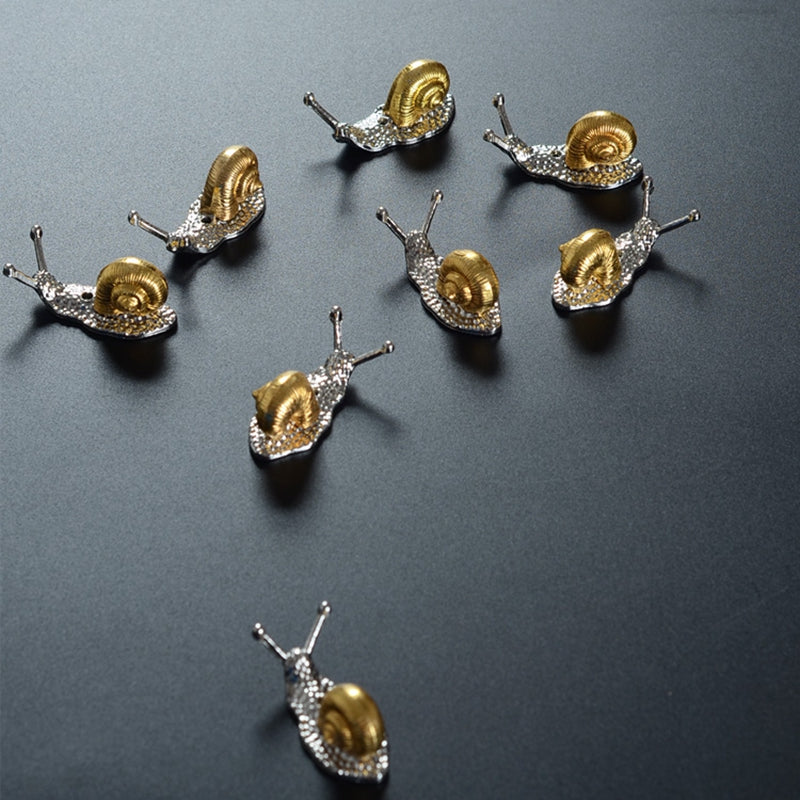 Creative Alloy Snail Ornament Small Handcrafted Decor for Home Bonsai and Incense Display