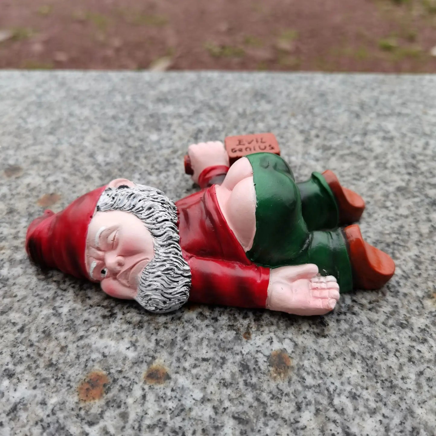 Whimsical Drunken Garden Gnome Statue 15CM Funny Resin Ornament for Indoor & Outdoor Home Décor