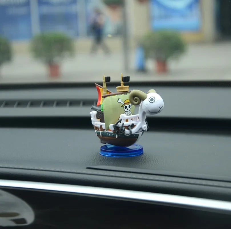 7cm One Piece Ship Mini Model Thousand Sunny & Going Merry Assembled Boat Figures with Luffy Cute Anime Collectible Toy