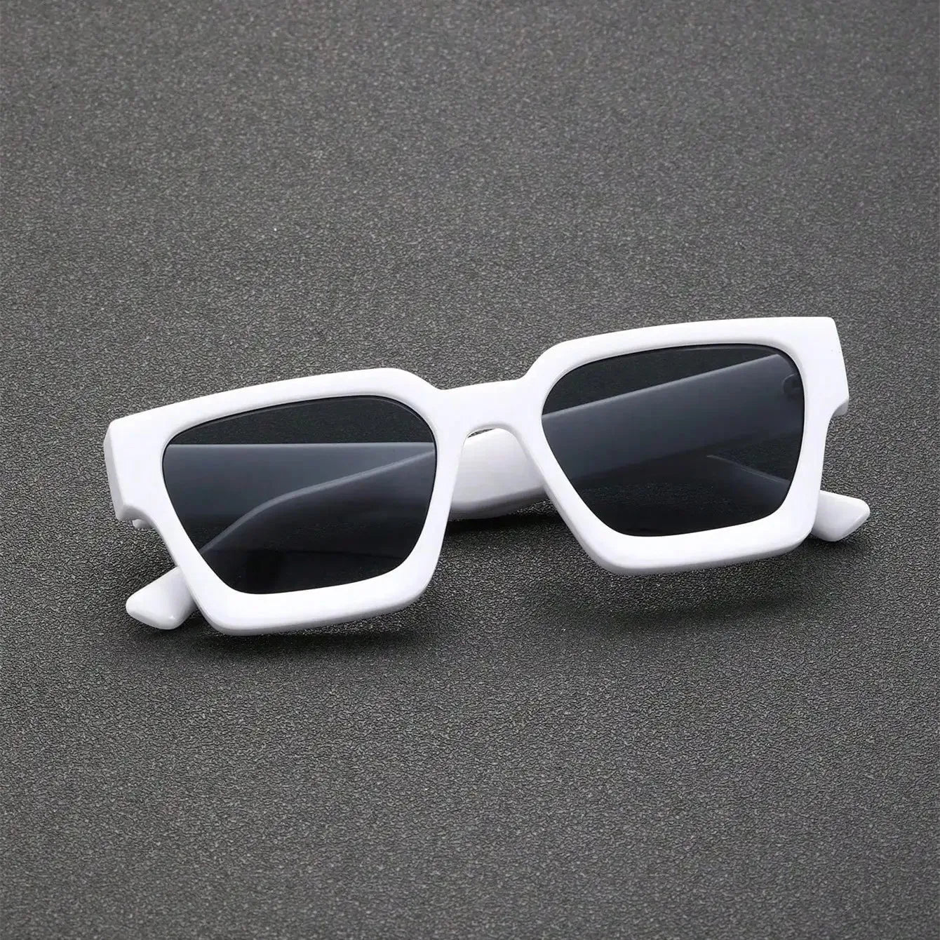 Unisex Plastic Square Frame Sunglasses – Stylish Street Photography & Beach Driving Accessories
