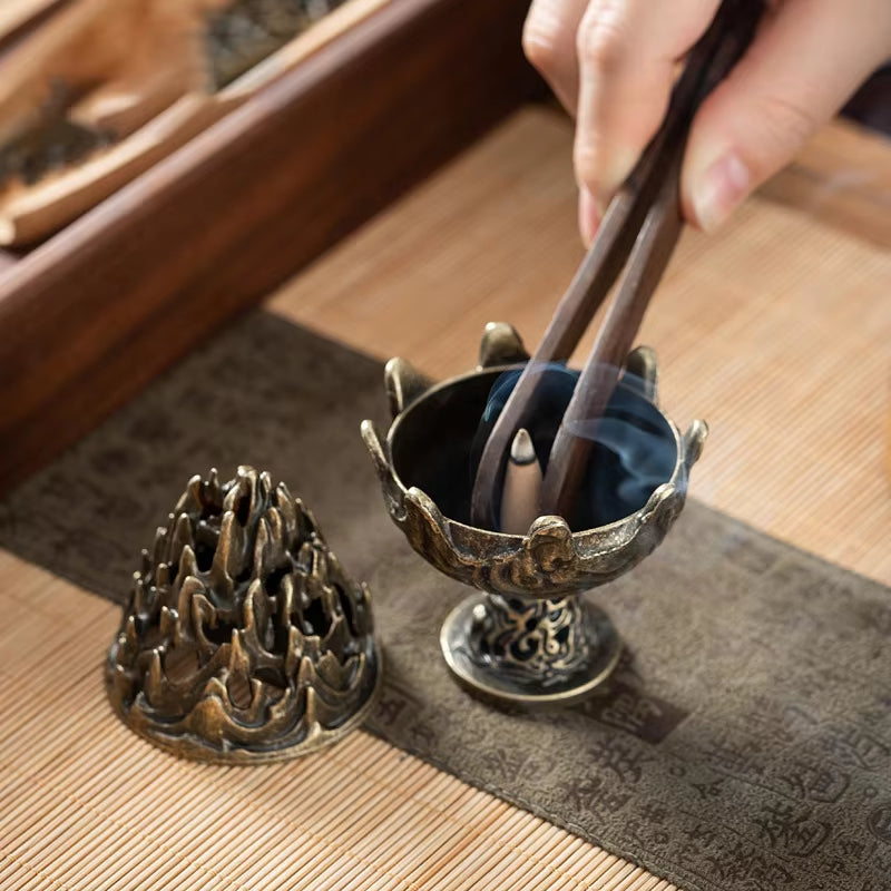 Mini Vertical Incense Burner –Portable Alloy Holder for Home Aromatherapy & Desk Decor