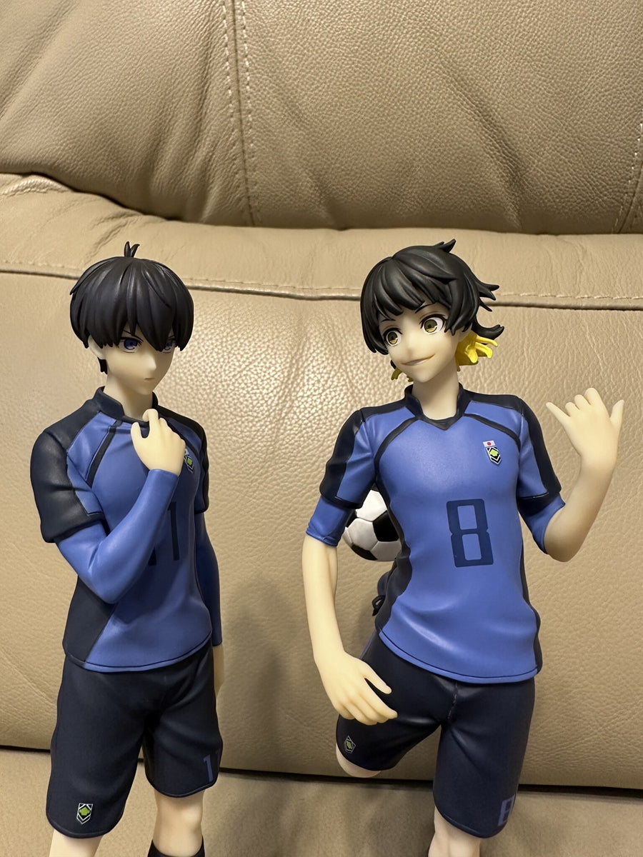 17cm Blue Lock Forward Isagi Yoichi Action Figure Japanese Football Anime PVC Collectible Toy