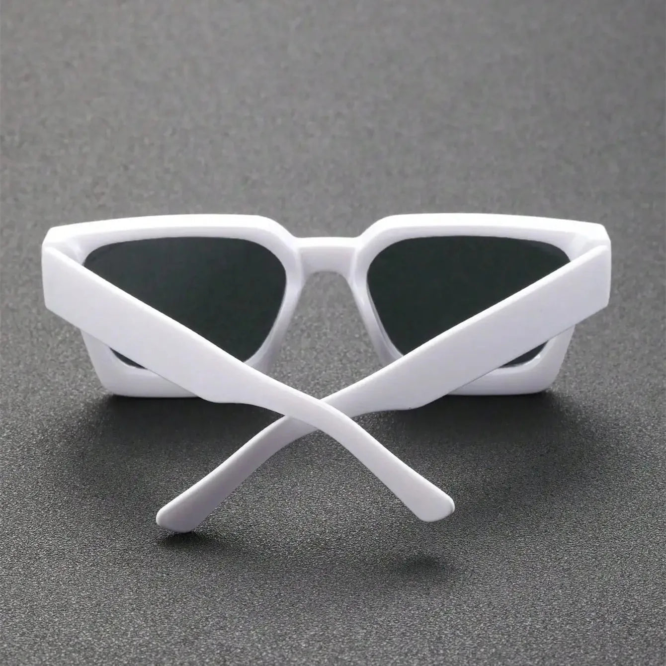 Unisex Plastic Square Frame Sunglasses – Stylish Street Photography & Beach Driving Accessories