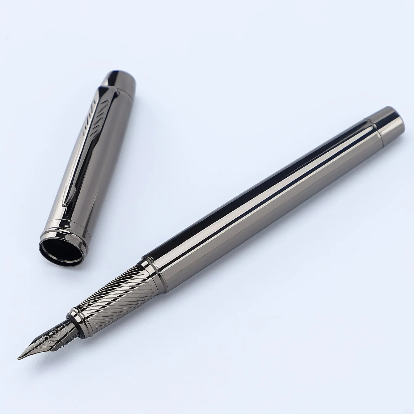 1Pc Silver Gray Luxury Metal Pen 0.5mm Iridium Tip for Office, School & Daily Writing