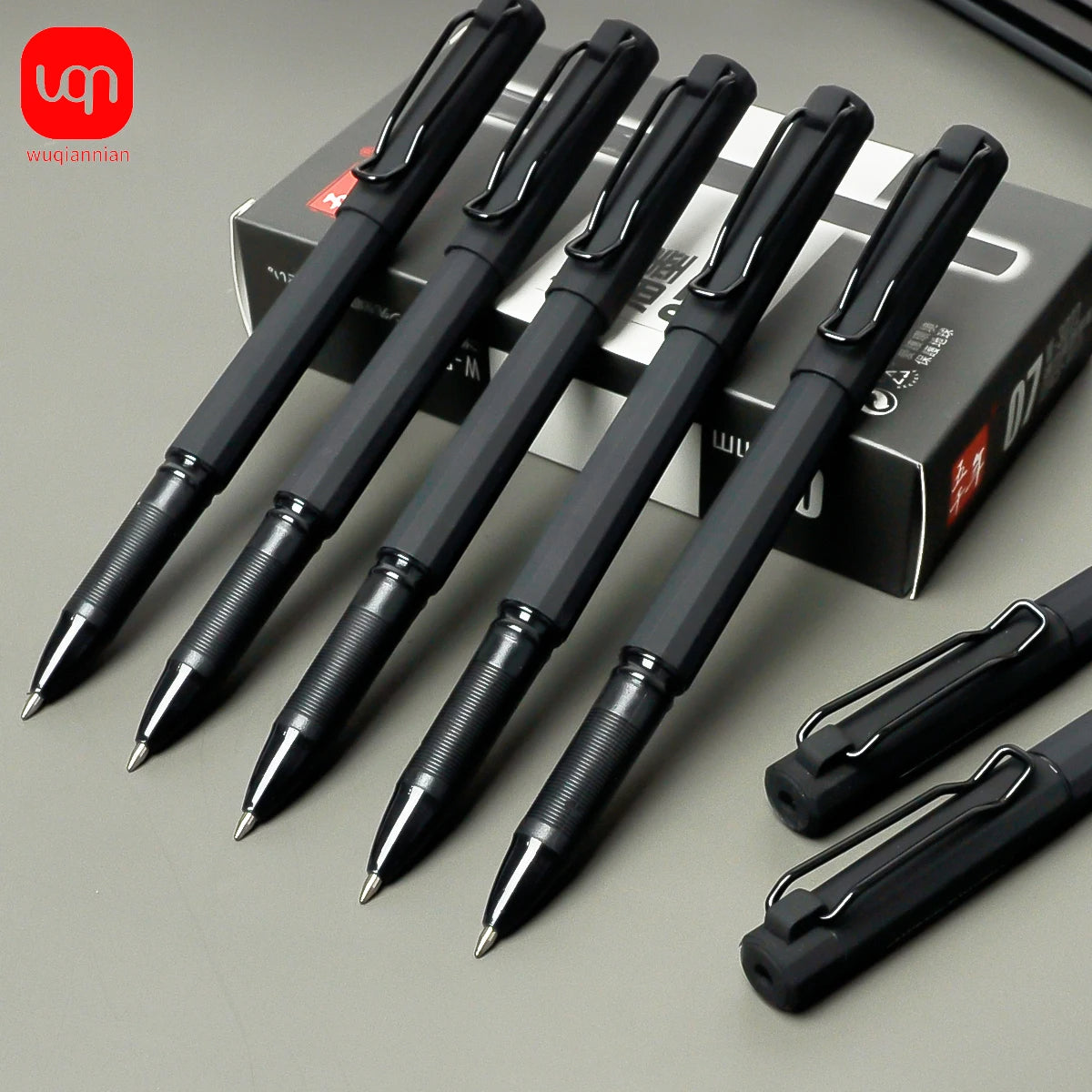 2/5 PC Simple Black Neutral Pens Smooth Grip Comfortable Writing Pens for Exams & Office Supplies