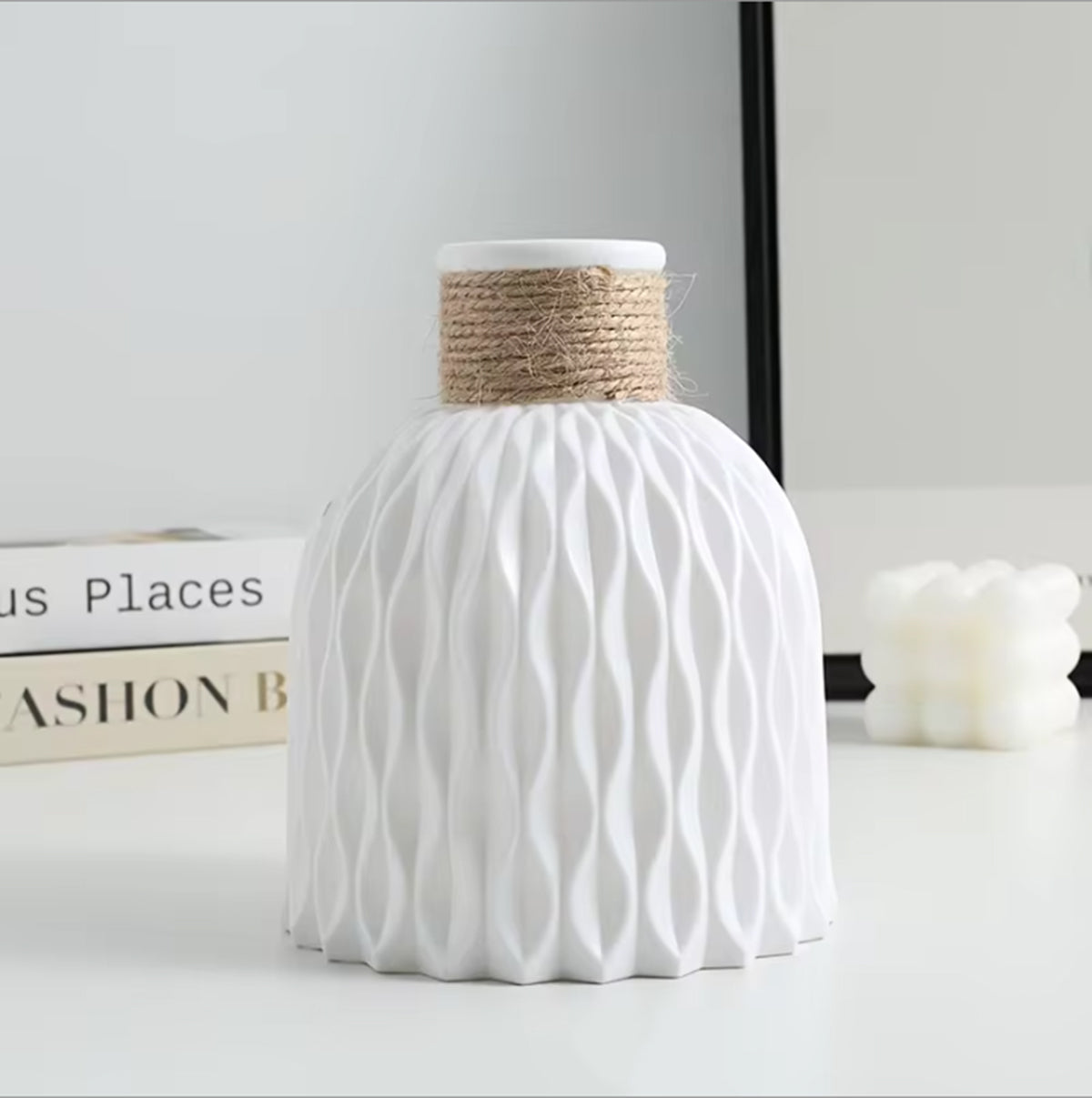 Modern Nordic Water Ripple Plastic Vase  Wave Design Flower Pot for Home & Desktop Decoration
