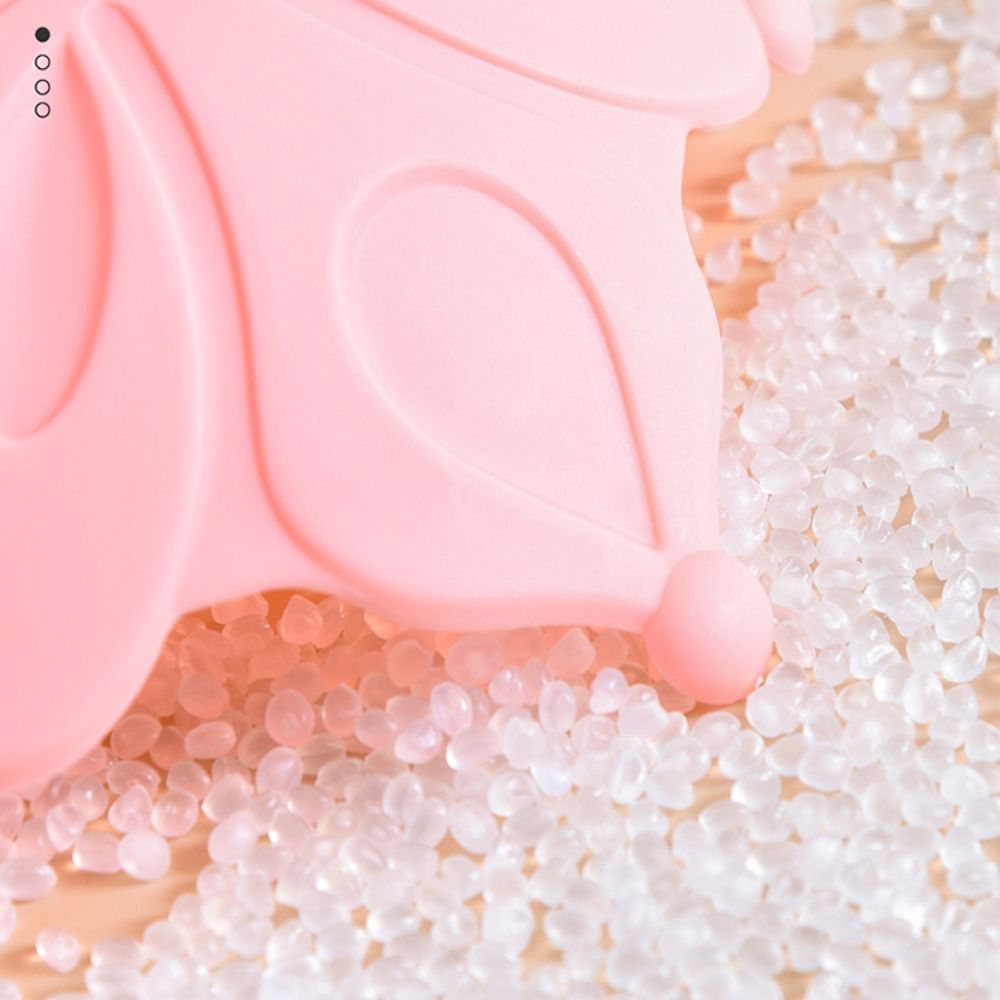 Adjustable Baby Shower Cap  Shampoo Shield & Bath Head Cover with Ear Protection for Infants & Toddlers