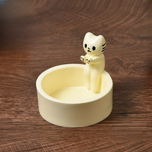 Adorable Kitten Candle Holder Creative Cat Candlestick for Aromatherapy & Home Décor