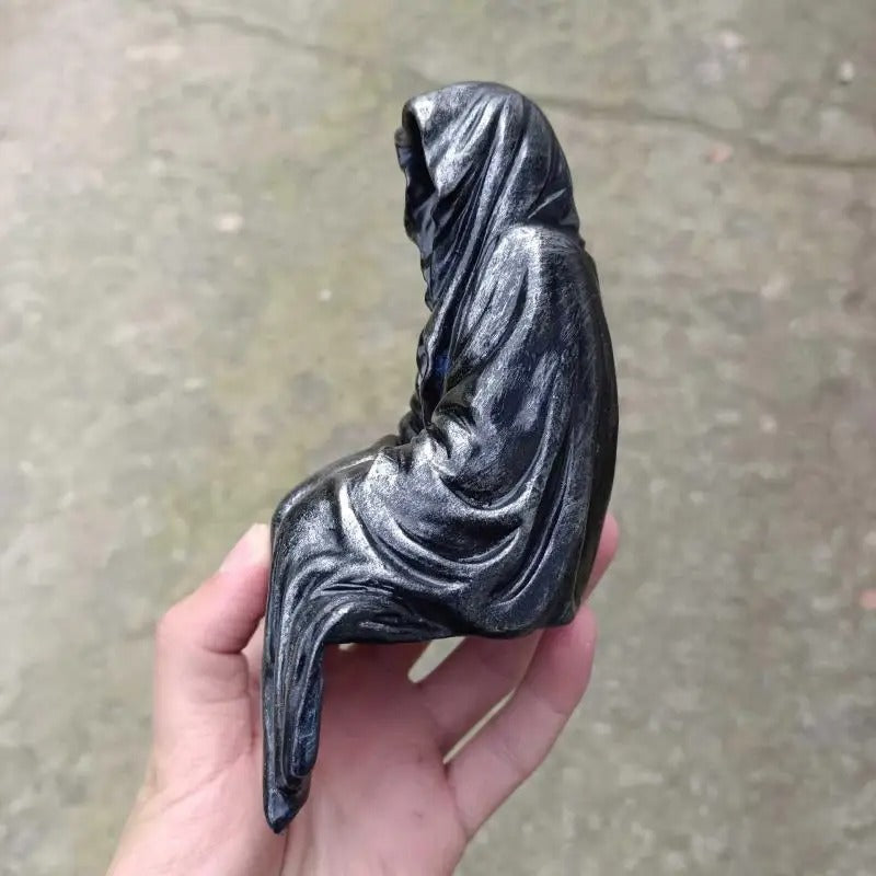 Gothic Black Robe Night Walker – Mysterious Master Resin Desktop Ornament