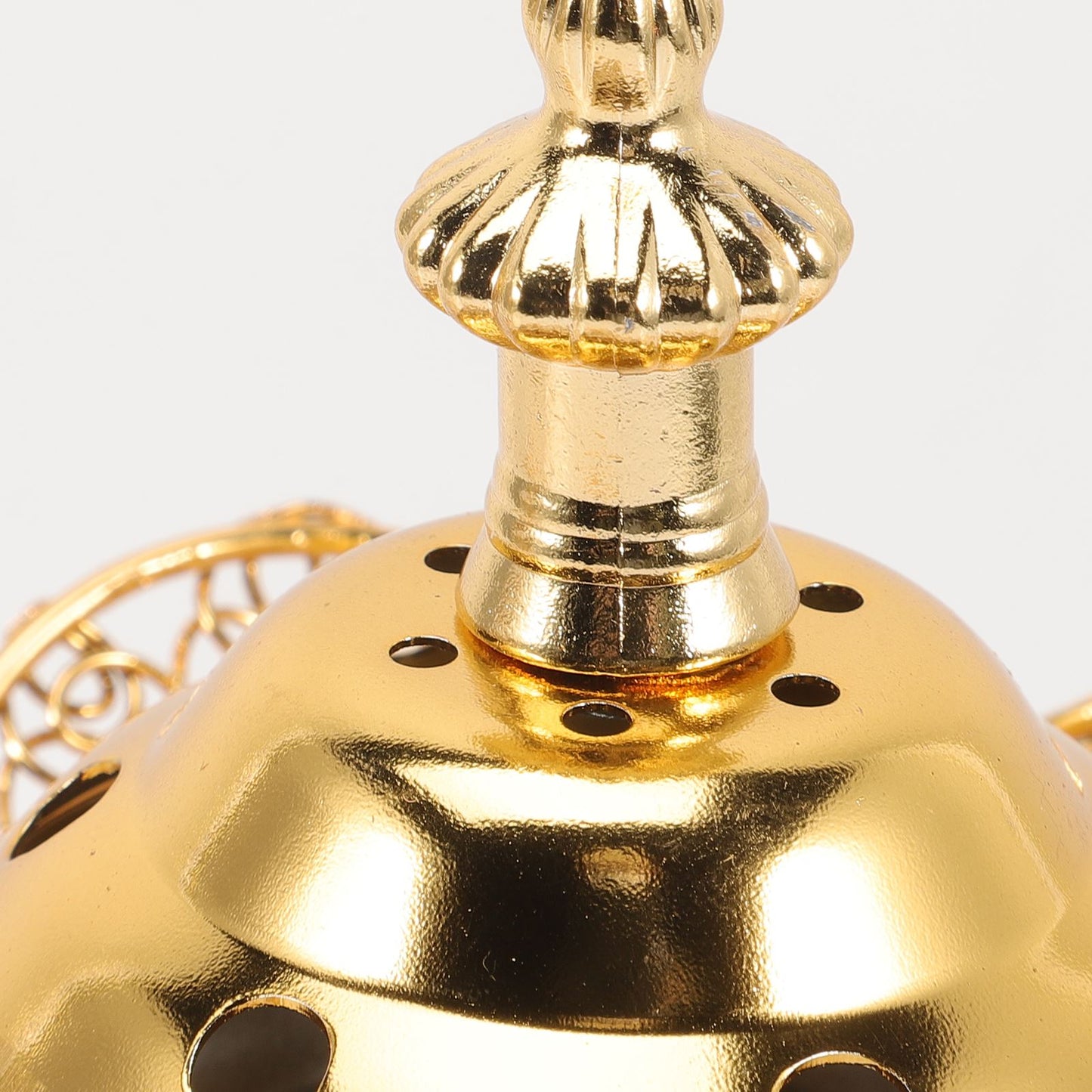 Electric Oud Burner – Modern Touch to Traditional Fragrance