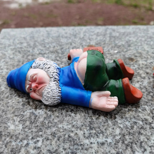 Whimsical Drunken Garden Gnome Statue  15CM Funny Resin Ornament for Indoor & Outdoor Home Décor